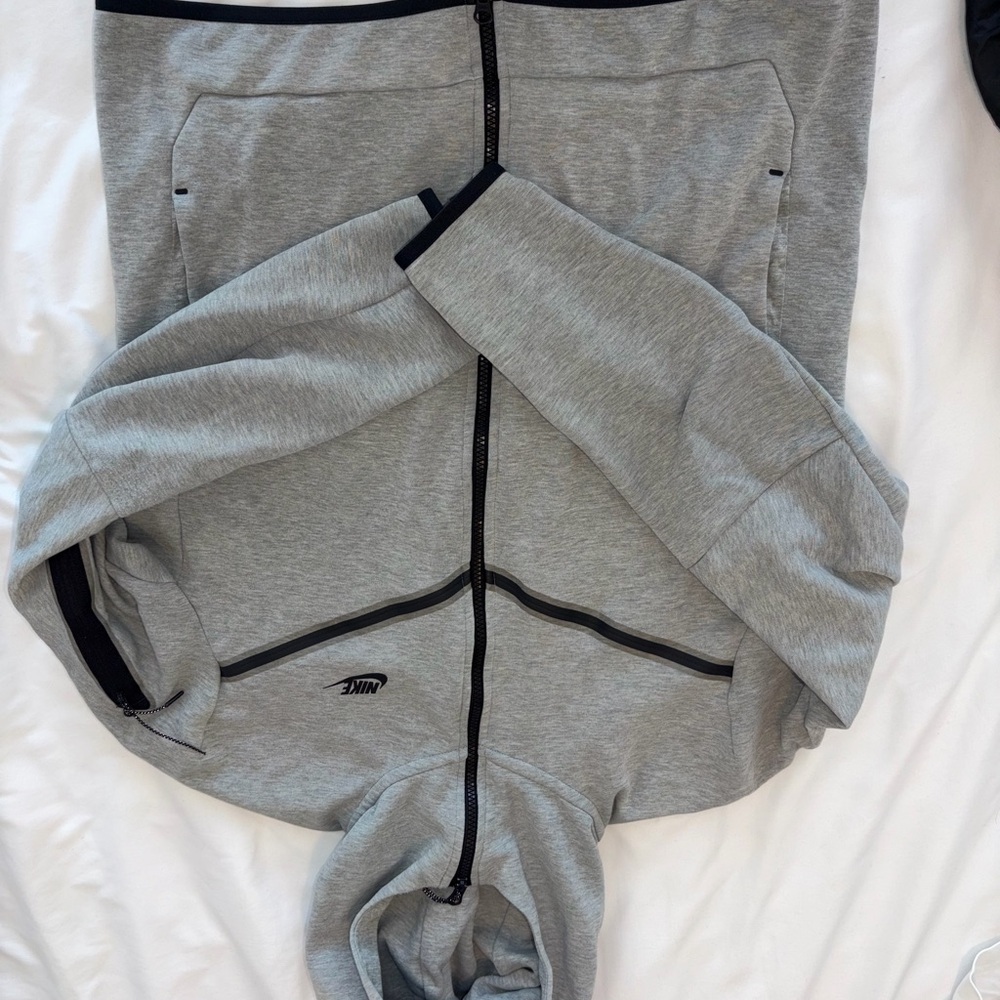 Nike Tech Men's Gray Hoodie